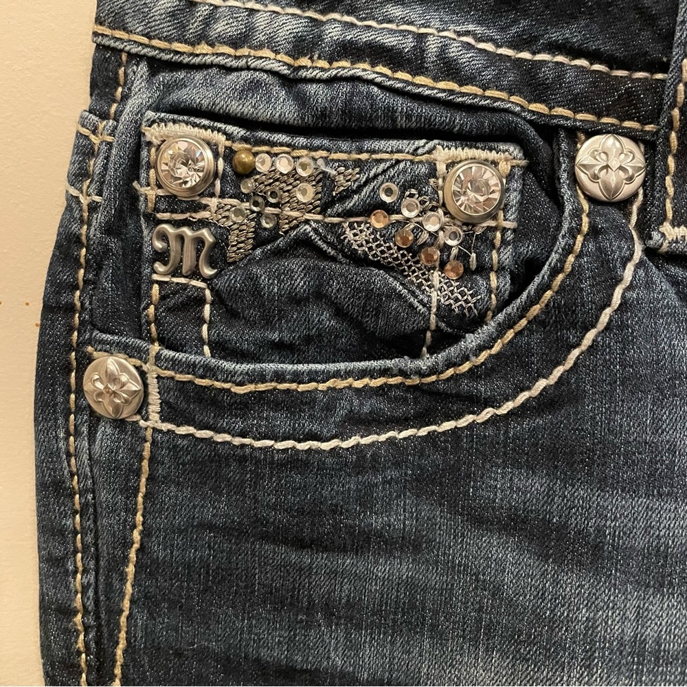 Miss me size 28 boot cut dark wash - Picture 4 of 11